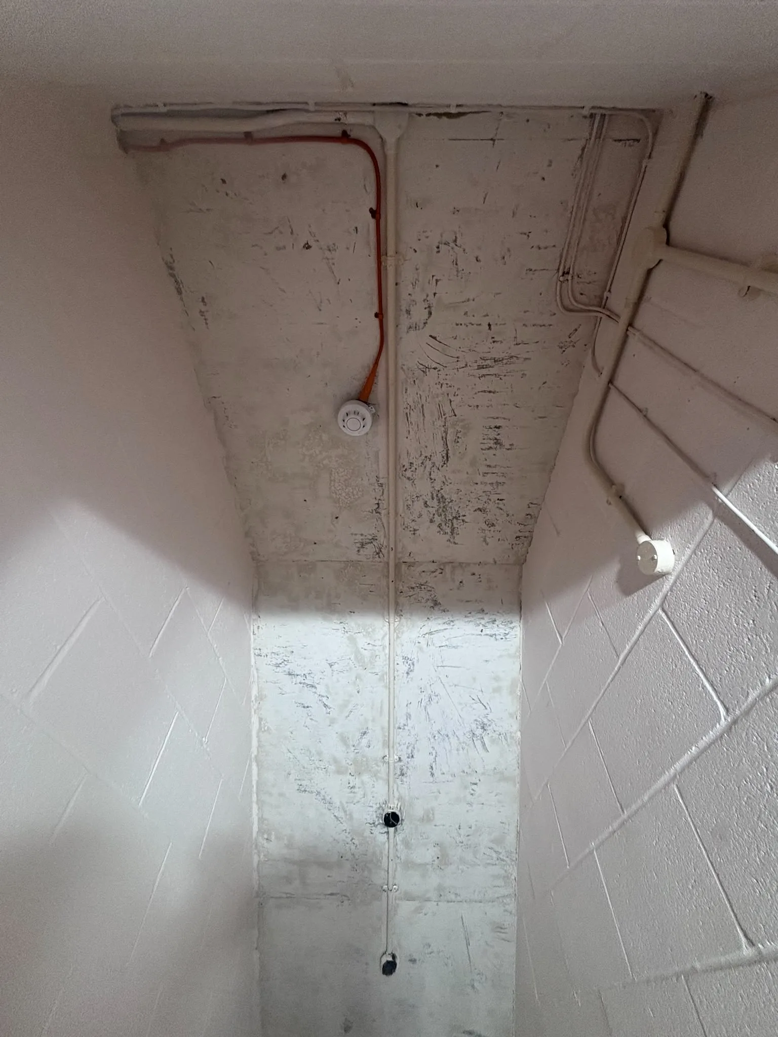 Licensed asbestos gasket removal in a Stockwell commercial property